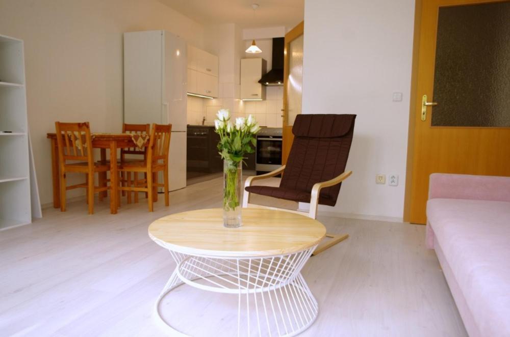 Apartment Golden Прага Екстер'єр фото